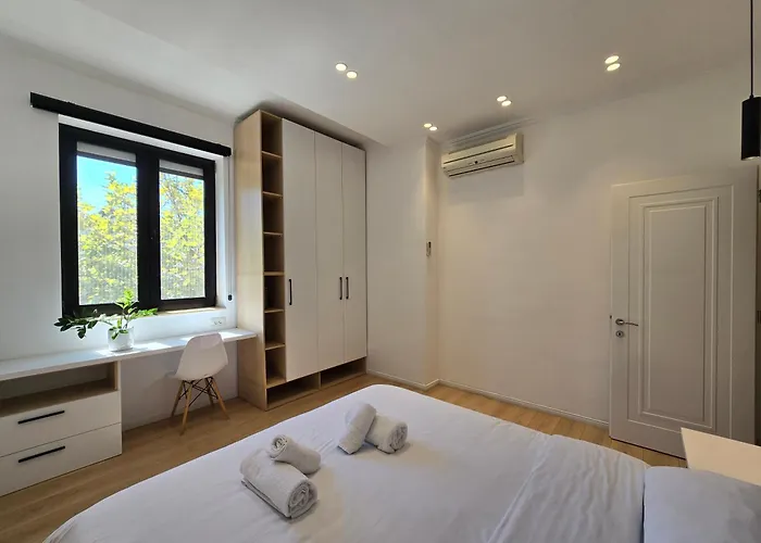 Urban Oazis -central & Steps To Attractions アパート