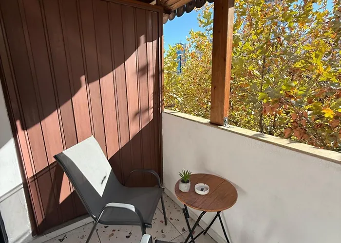 Urban Oazis -central & Steps To Attractions アパート ティラナ